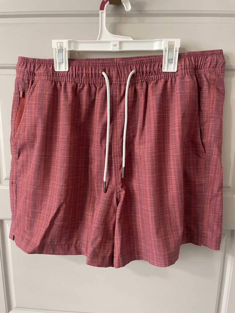 Goodfellow & Co Red Plaid Men’s Swim Hybrids - Picture 2 of 4